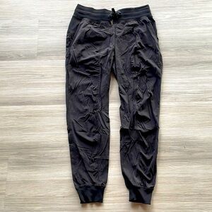 Lululemon studio jogger